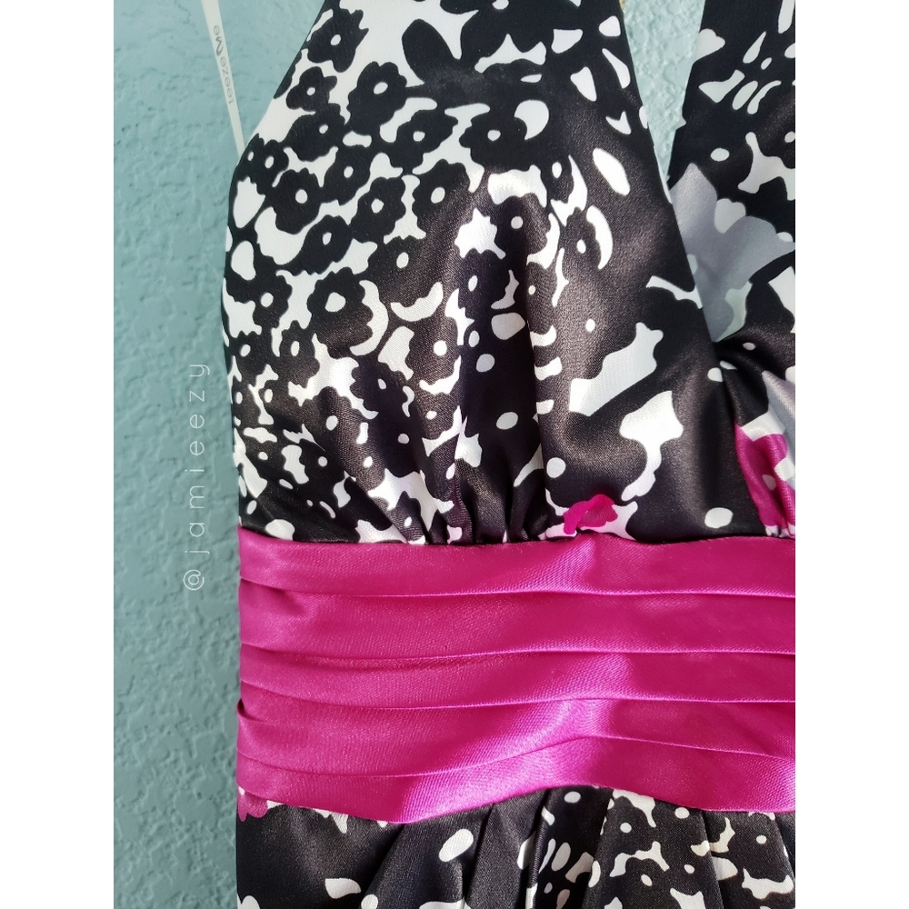 Teeze Me | Silky Abstract Floral Halter Dress - Picture 3 of 9